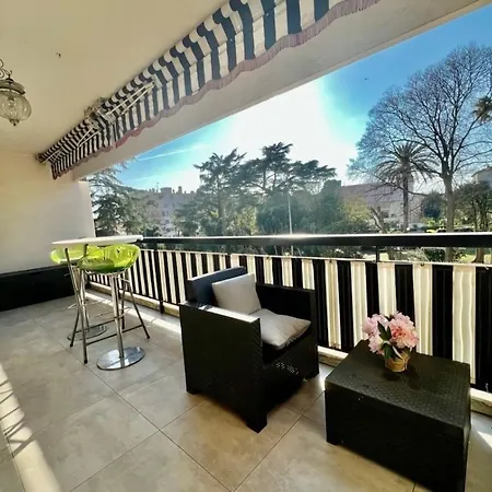 Perfect Location For Bright *